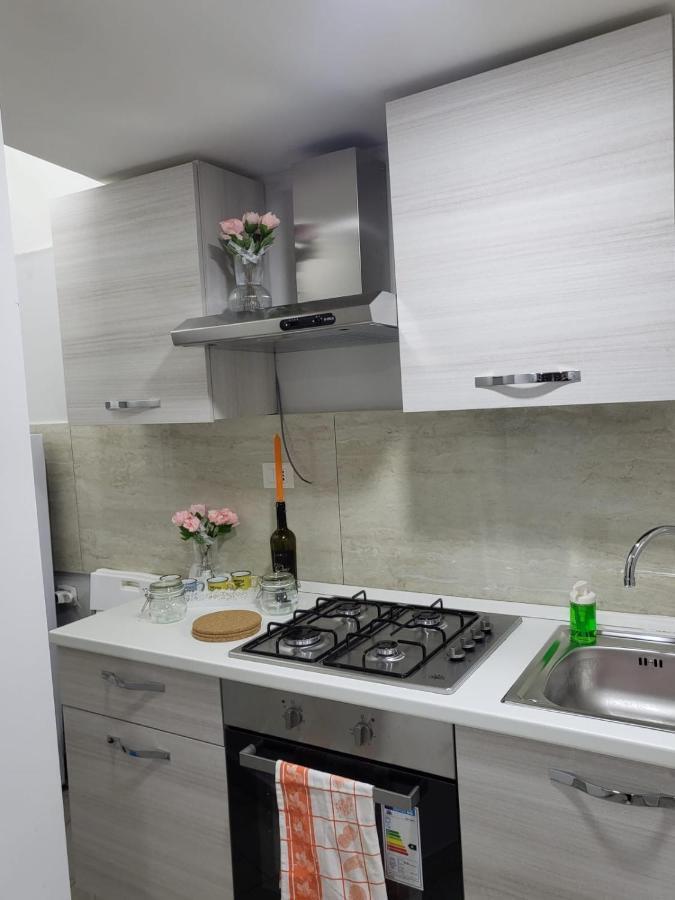 Apartment Carlo III Napoli Bagian luar foto