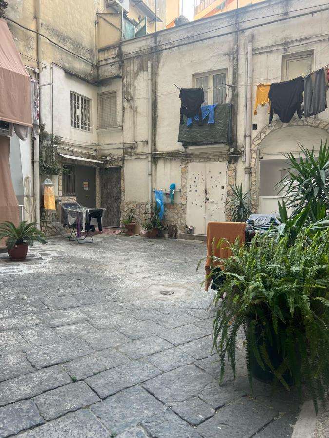 Apartment Carlo III Napoli Bagian luar foto